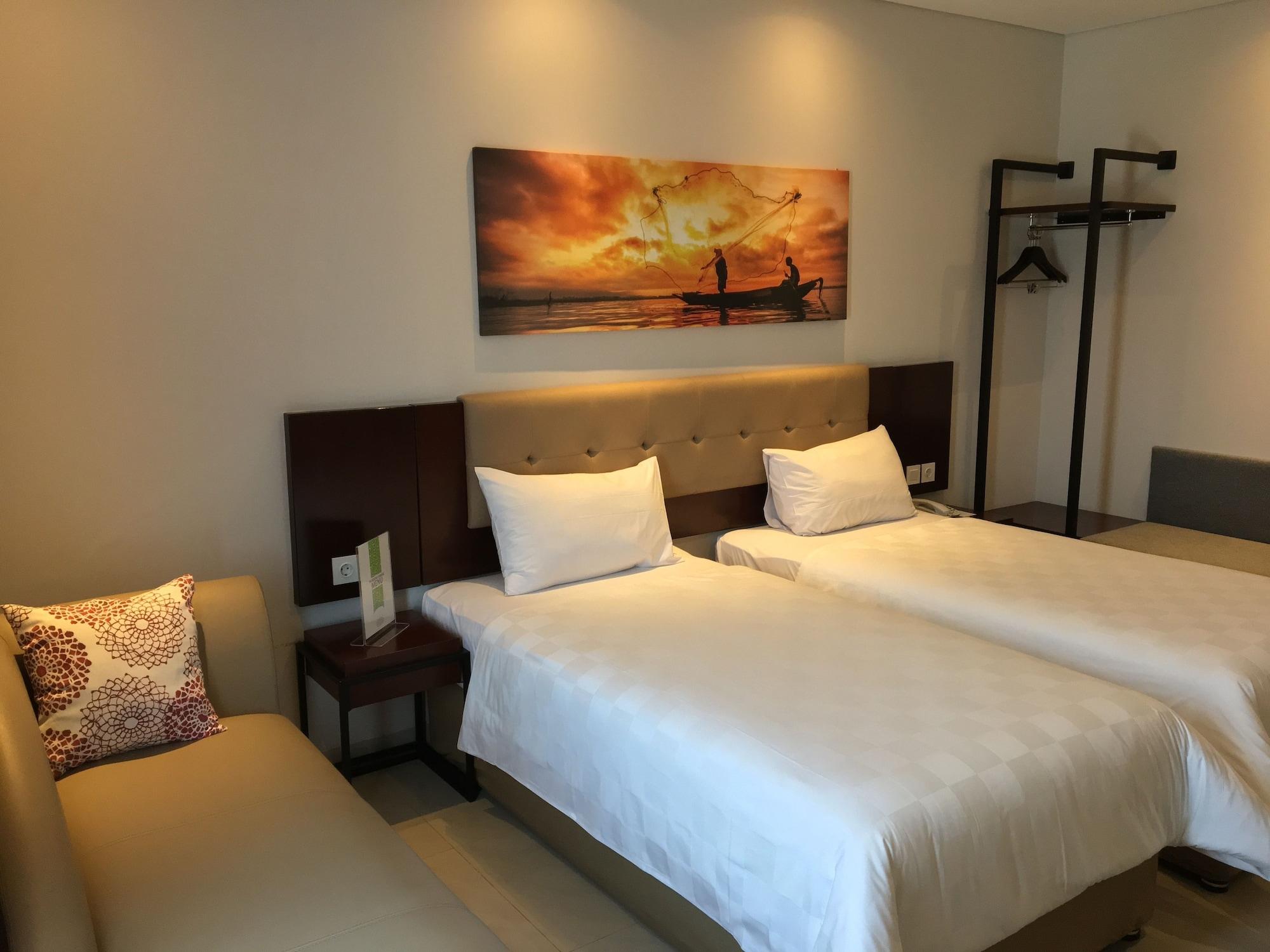 Отель Primebiz Tegal Экстерьер фото
