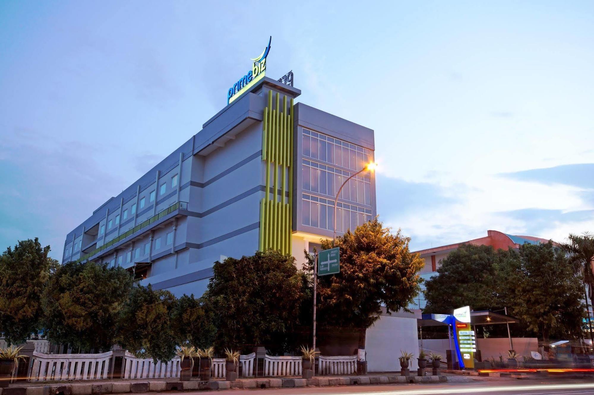 Отель Primebiz Tegal Экстерьер фото